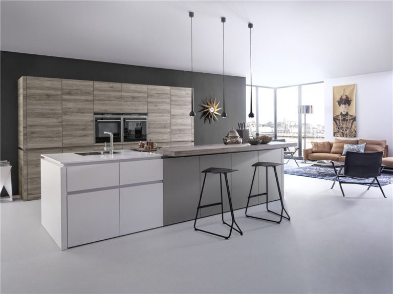 Two-Tone Cabinet Trends That We Are Crazy About